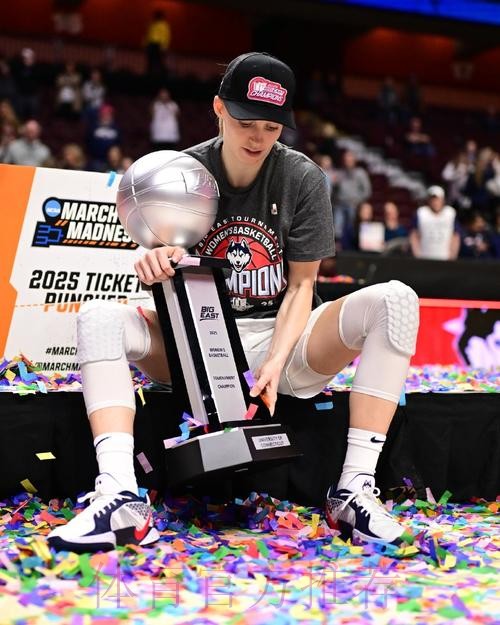 佩顿谈06年总冠军：起初我们动荡不安，但突然间凝聚为一体